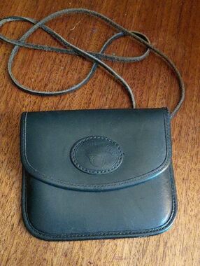Michael Green leather pouch Crossbody Purce In Forest Green Envelope style